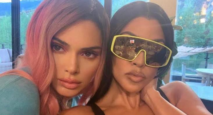 Kendall Jenner And Kourtney Kardashian Are The Cutest Sister Duo And These Photos Are Proof - 3