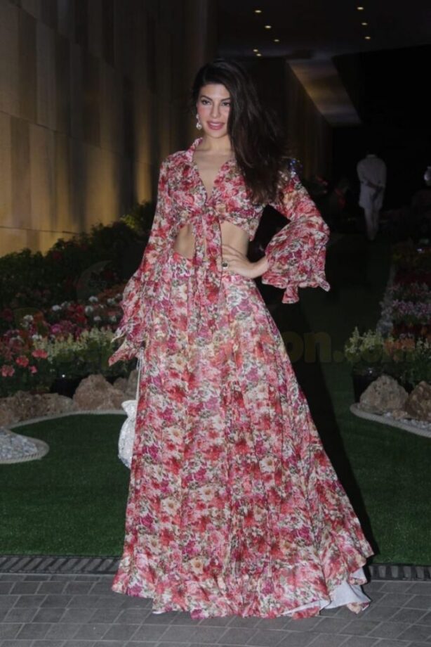 Like Jacqueline Fernandez, Ring In Incorporate Florals Into Your Summer Style - 4