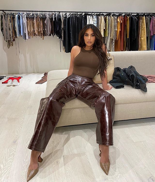 Look Chic Like Kim Kardashian By Incorporating Brown Leather Into Your Wardrobe - 3