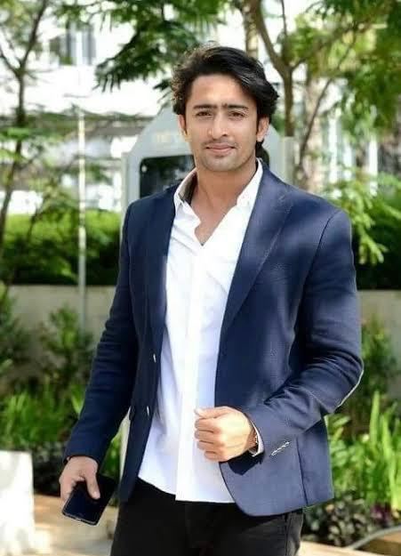 Man In Black: Style Your Blacks Like Shaheer Sheikh: See Pictures Here - 2