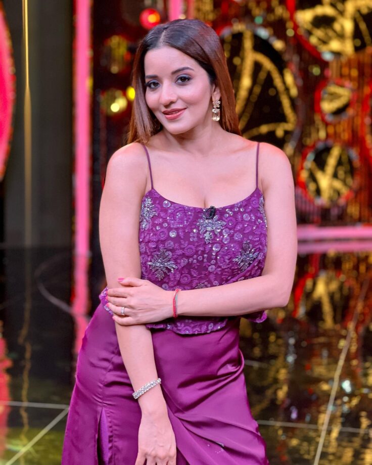 Monalisa Raises Temperature In Purple Top & Slit Skirt: See Pics - 1