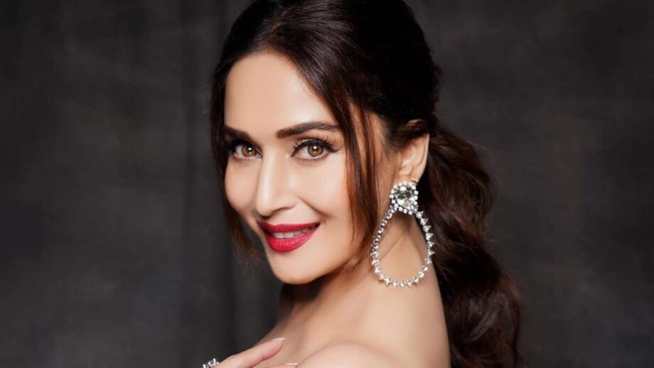 Prettier Day By Day: Check Out This Jaw-Dropping Transformation Of Madhuri Dixit - 2