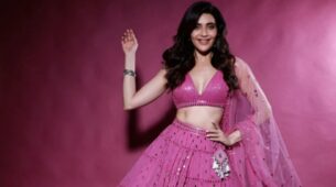 Pretty In Pink: Karishma Tanna In Pink Outfit Is A Delight To Watch