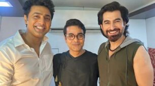Superstars In One Frame: Prosenjit Chatterjee cheers for Dev Adhikari and Jeet, check out