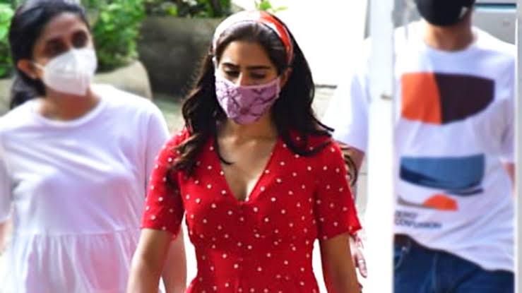 Times When Sara Ali Khan Looked Flawless In Polka-Dotted Outfits - 1