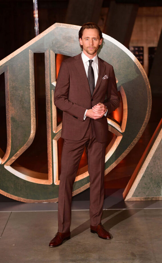 Tom Hiddleston Wins Our Hearts By Looking Drop-Dead Gorgeous In These Suits! - 2