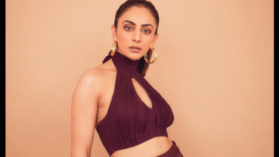 Too Spicy To Handle: Rakul Preet Singh flaunts sensuous backless style, are you in love?