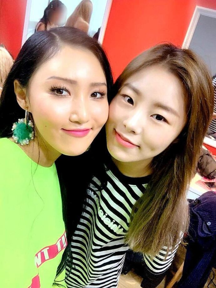 Wheein And Hwasa From Mamamoo Are True Friends, And Here’s Why - 1