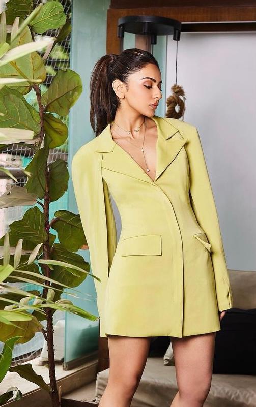 When South Queens Take Over The Blazer Trend, Samantha Ruth Prabhu And Rakul Preet Singh Are The Ones To Watch - 2