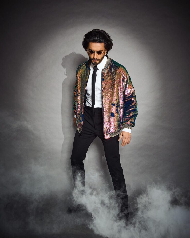 Ammy Virk Is In Love As Ranveer Singh Goes Stud Mode In Shirt-Pant & Fancy Jacket: Checkout - 0