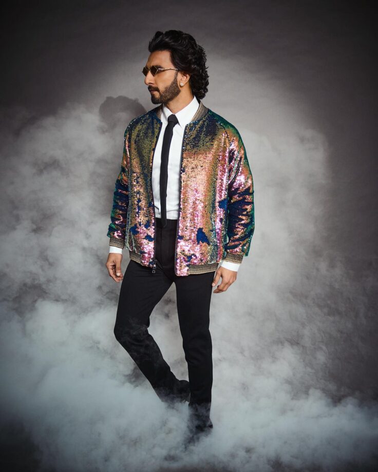 Ammy Virk Is In Love As Ranveer Singh Goes Stud Mode In Shirt-Pant & Fancy Jacket: Checkout - 2