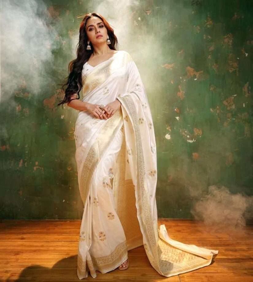 Amruta Khanvilkar’s Top 5 White Saree Looks That We Would Love To Ace - 2