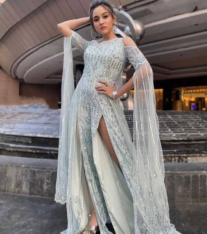 Ashi Singh Is Never Late On Trends: Check Out These Five Outfits That Make Her A True Fashionista - 0