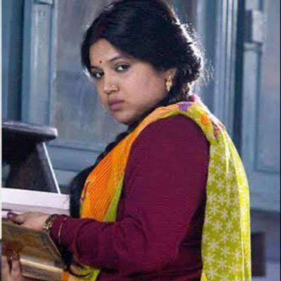 Bhumi Pednekar – Dum Laga Ke Haisha To Kriti Sanon – Mimi: Bollywood Babes Who Had To Undergo Massive Transformation For Movies - 2