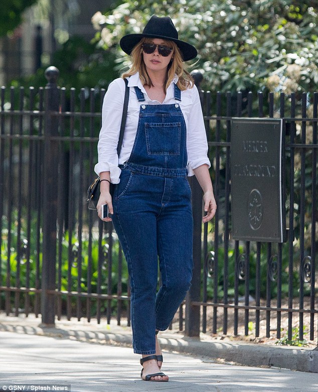 Elizabeth Olsen To Bella Hadid: Denim Overalls Are Conquering The Fashion Platform - 0
