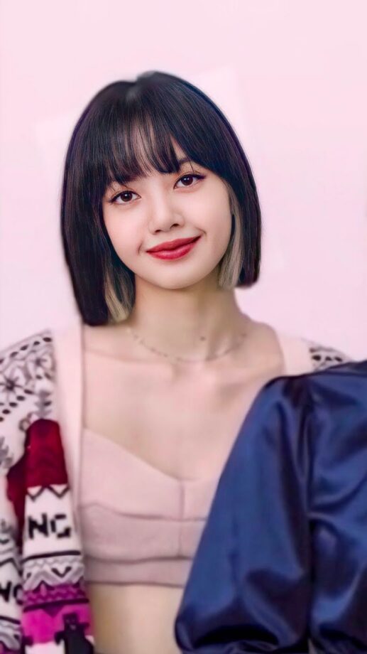 From Blackpink’s Lisa To Twice’s Momo, K-Pop Idols Who Slayed In Peekaboo Hairstyle - 3