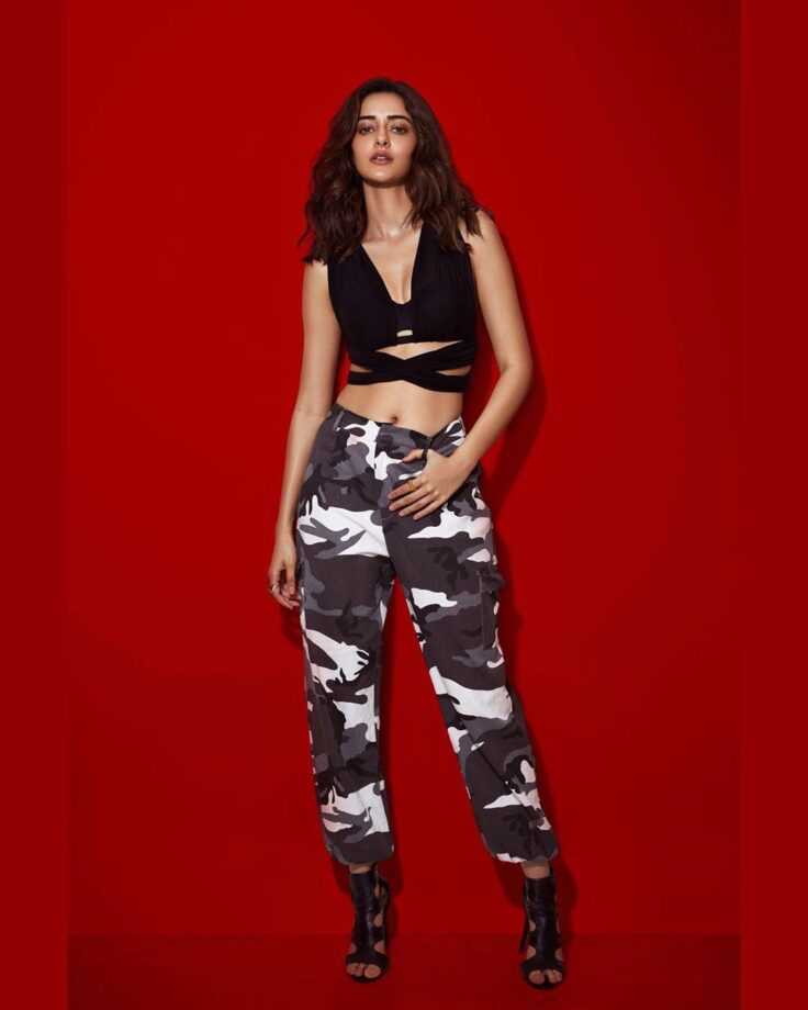 From Disha Patani To Malaika Arora: Divas Who Slew In Camo Print - 1