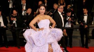 Hina Khan Turns Heads At Cannes 2022 Red Carpet in A Lilac Number