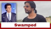 I Got Swamped & Someone Held Onto Me: Shah Rukh Khan’s Doppelgänger Recalls To When His Shirt Was Torn By Fans In A Stadium; Read