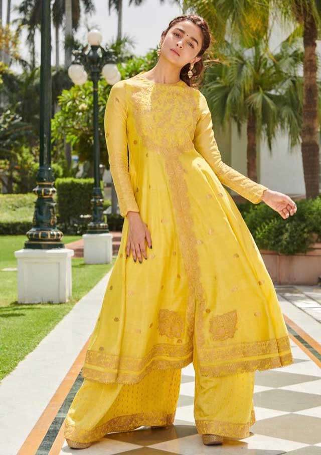 Janhvi Kapoor To Madhuri Dixit: Bollywood Celebrities Raising Heat In Yellow Ensembles - 2