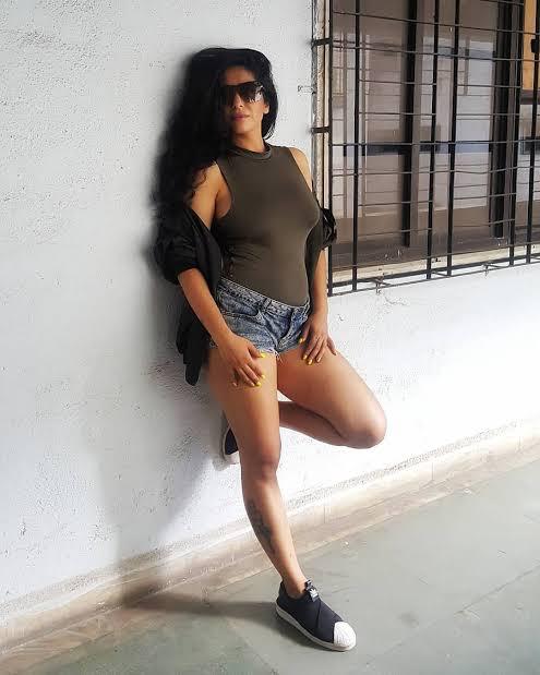 Neha Bhasin’s Casual Wears Are In Trend: Pick Your Favourite - 1