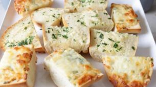 Quick And Easy Way To Make Garlic Bread