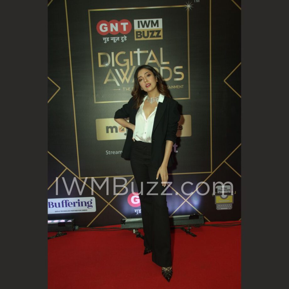 Red Carpet: Glitz and Glamour At GNT-IWMBuzz Digital Awards - 53