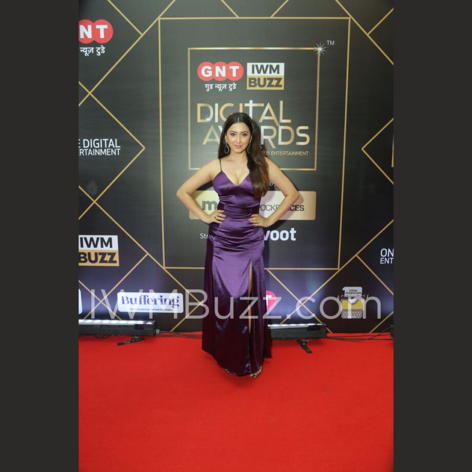 Red Carpet: Glitz and Glamour At GNT-IWMBuzz Digital Awards - 55