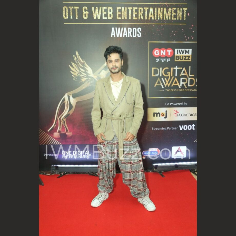 Red Carpet: Glitz and Glamour At GNT-IWMBuzz Digital Awards - 76