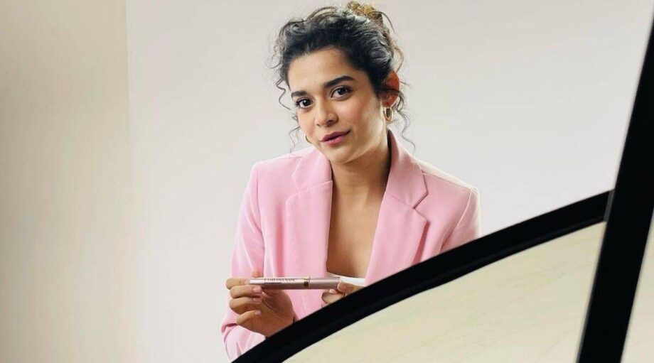 Times When Mithila Palkar Blew Off Our Minds By Styling These Blazers - 2