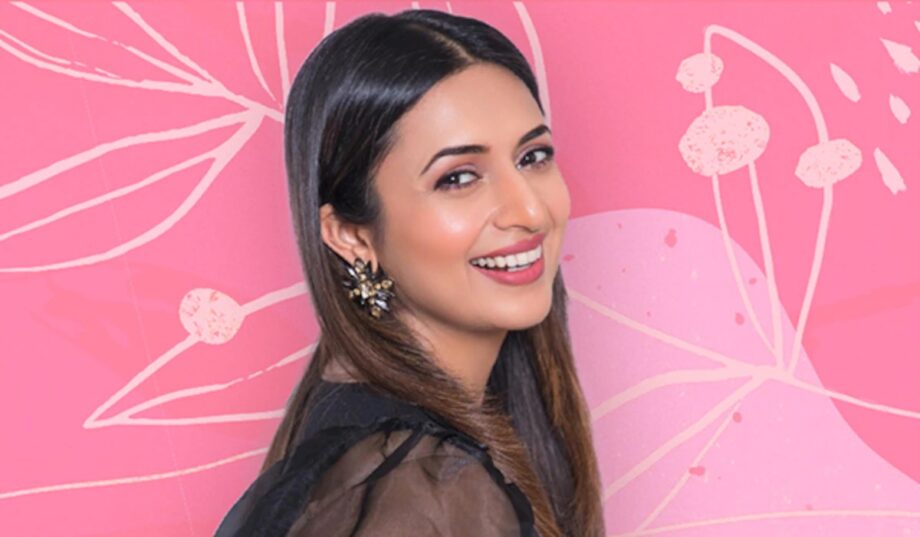 We Are Crushing Hard Over These Awesome Makeup Looks By Divyanka Tripathi: Take Some Notes You All - 1