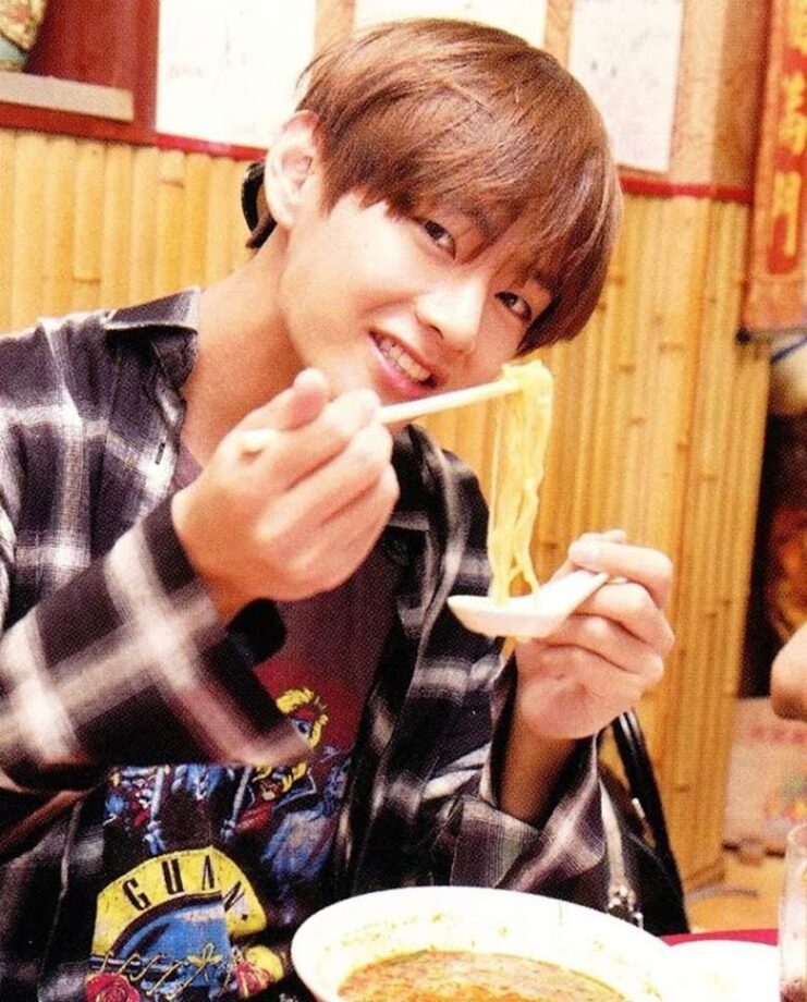 What Makes BTS Member V Happy? Know Here - 4