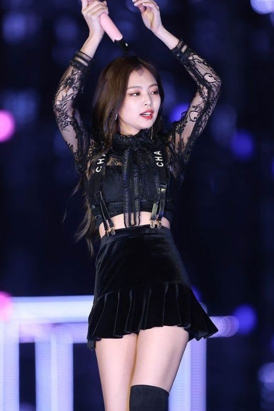 Blackpink Jennie and her GOD-like outfits on stage from 2016 to 2020 - 0