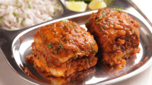 Craving For Some Masaaledaar Street Food? Make This Masala Pav