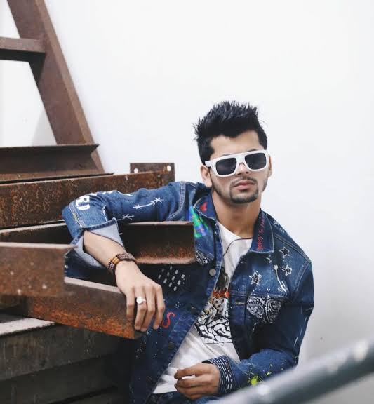 Denim Jackets Are A Staple For Siddharth Nigam’s Fashionable Casual Looks - 0