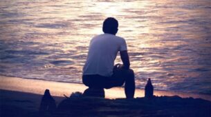Feeling Lonely In Your Friends’ Group? Signs That Show You Growing Apart