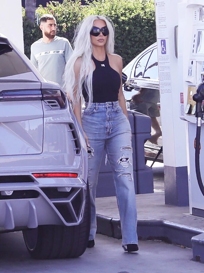 From Kendall Jenner To Khole Kardashian: Style Your Denim Like The Karjen Sisters - 0