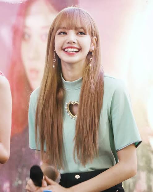 “I love Photography, I Want To Try Acting, And More” – BLACKPINK Lisa: Deets Inside - 1