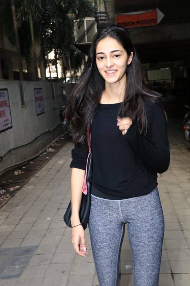 Janhvi Kapoor To Ananya Panday: Bollywood Babes Who Live Up to No Make-up To Minimal Makeup Look: See Pics - 2