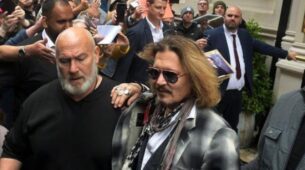 Johnny Depp leaves 49 lakhs as ‘tips’ at Indian restaurant in Birmingham, celebrates win against Amber Heard in grand style