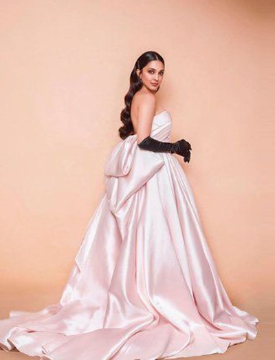 Kiara Advani’s Love For Pastel Dresses Is Never-Ending - 5