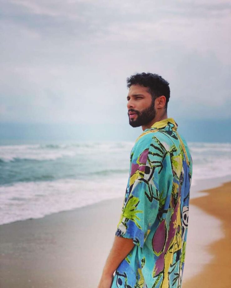 Killing It: Siddhant Chaturvedi Is To Die For In These Oversized Outfits - 1