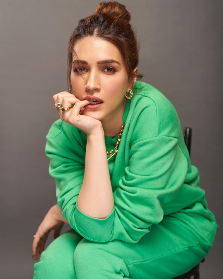 Kriti Sanon Loves Hoopes And We Have Proof: See Pics - 1