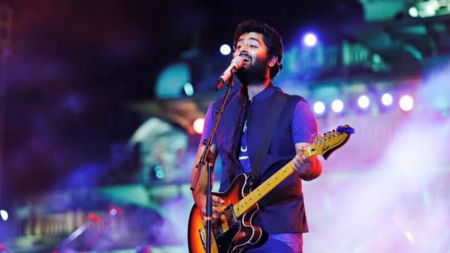 Listen to these hits by Arijit Singh for a memorable day with your loved one 643126