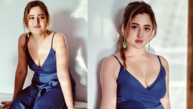 Rashami Desai is all smiles in blue plunging neckline outfit, sets temperature soaring like a queen