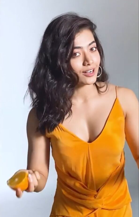 Rashmika Mandanna Is A Sensuous Beauty In Deep Necks: Do You Feel The Temperature Rise? - 2