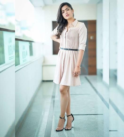 Rashmika Mandanna Oozes Oomph As She Dresses Up In These Simple Yet Beautiful Dresses - 1