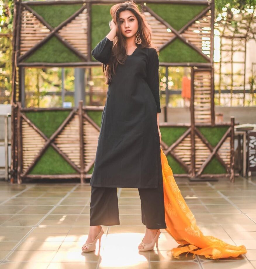 Reem Sameer Shaikh Can’t Get Enough Of Black Dresses, So Here Are Some Of Top Looks - 1