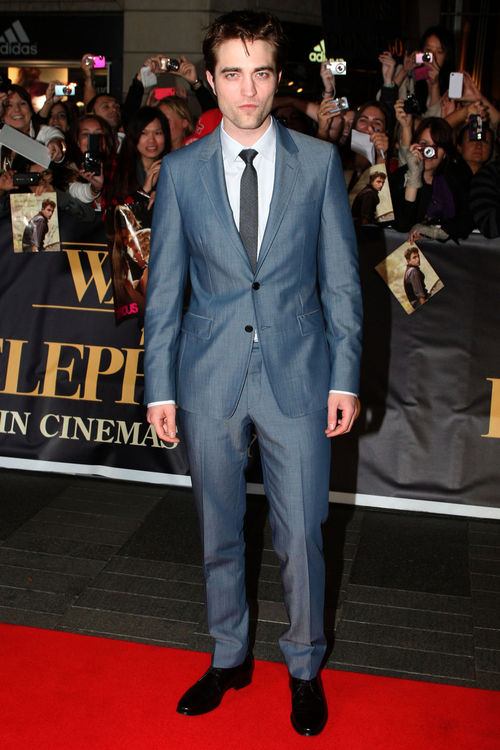 Robert Pattinson In Formal Is The Guy Of Every Girl’s Dream - 3