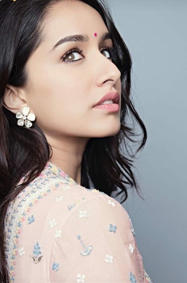 Sonam Kapoor’s Chandelier To Shraddha Kapoor’s Floral: Best Earring Styles From Bollywood Actresses - 1